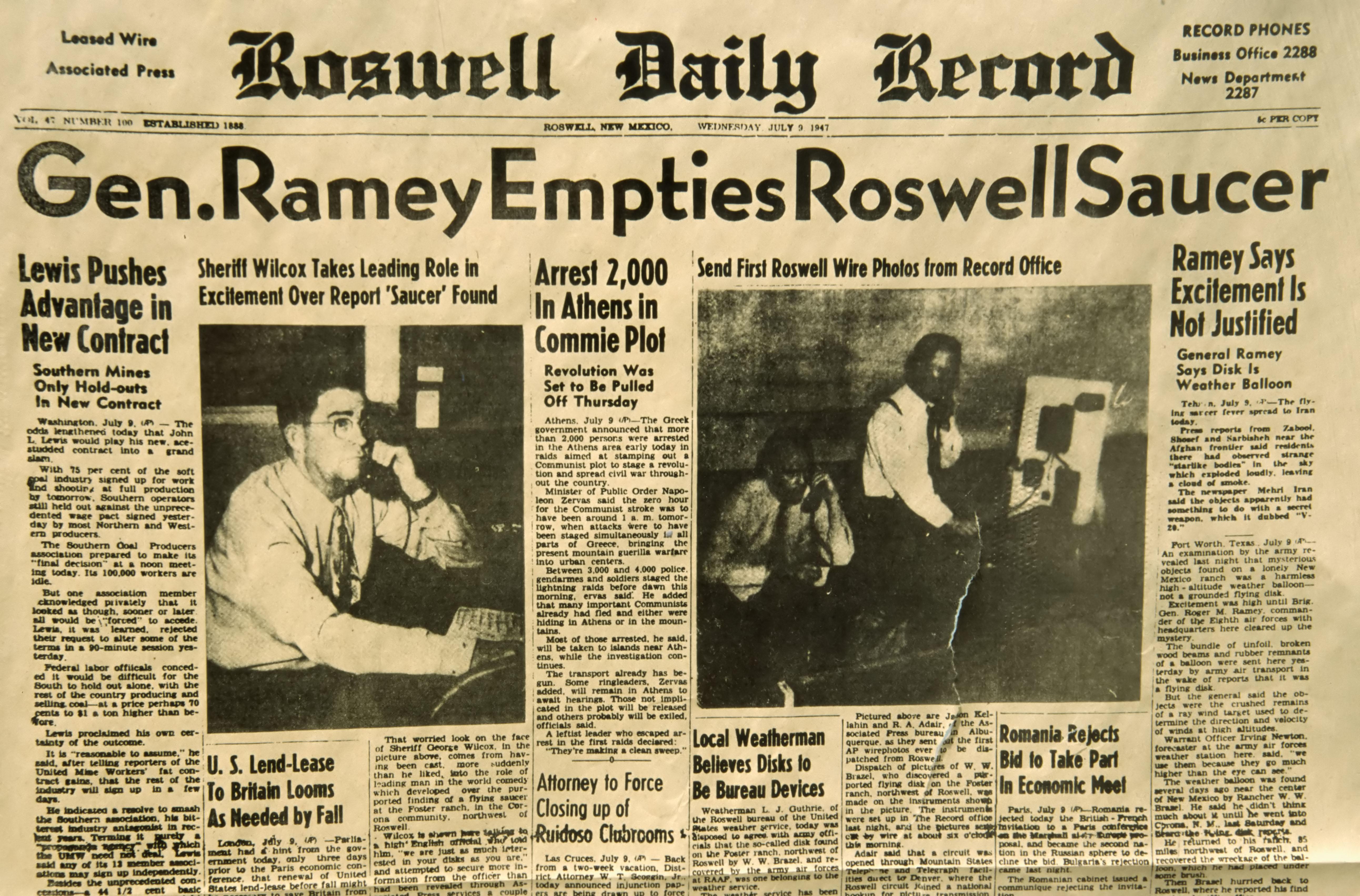 Headlines from the original front page of the Roswell Daily Record, reporting on flying-saucer crash near Roswell